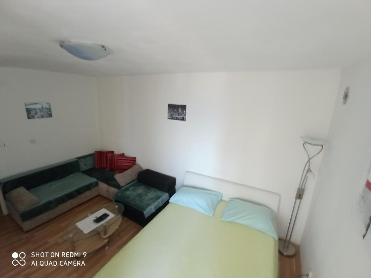 Studio Apartment Ema Split Exterior photo