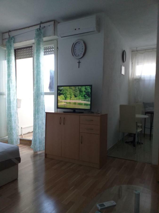 Studio Apartment Ema Split Exterior photo